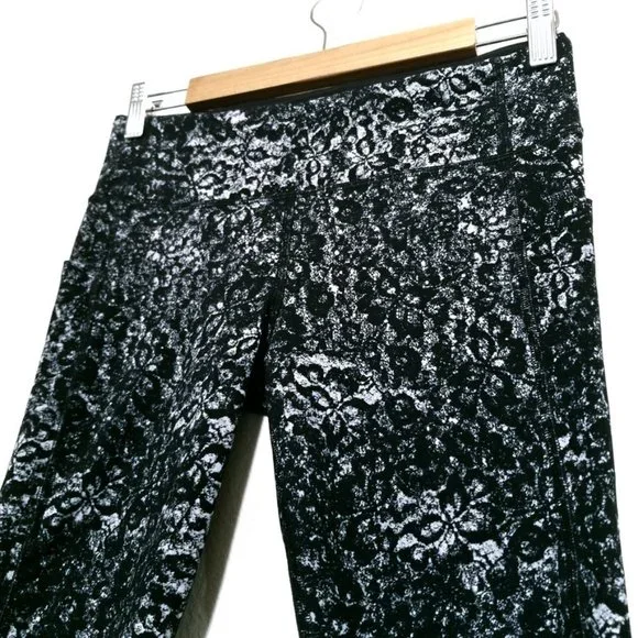 NEW | Lululemon Pace Rival Crop *22" Achromatize Ice Grey Black 6 - Picture 4 of 15